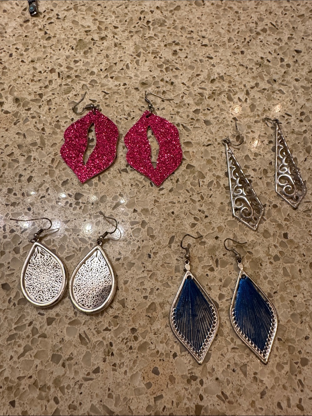 Pink Glitter Lip Earrings - Women's Fashion Jewelry
